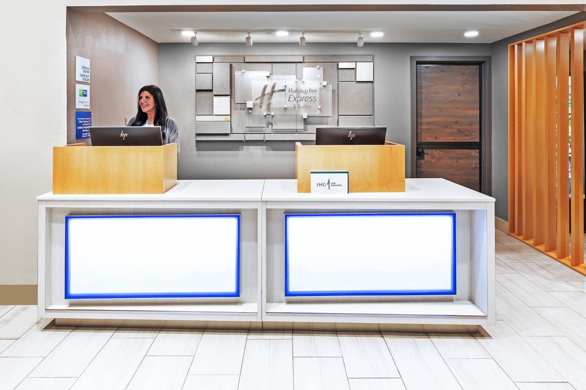 Holiday Inn Express & Suites Sulphur - Lake Charles By Ihg Zewnętrze zdjęcie